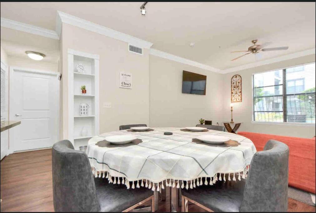 Luxury 1Bedroom/Pool View/ Galleria W/Study Desk Houston Exteriér fotografie