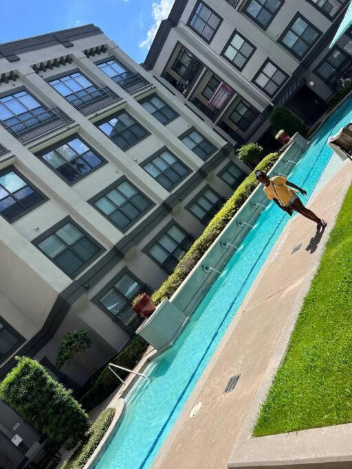 Luxury 1Bedroom/Pool View/ Galleria W/Study Desk Houston Exteriér fotografie